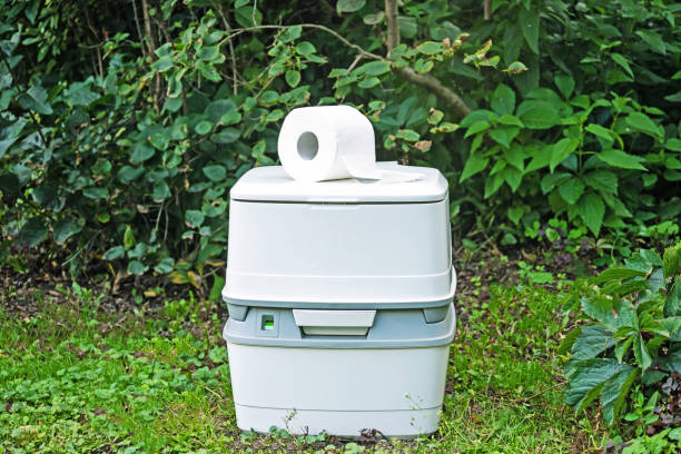 Portable Toilet Options We Offer in Miami Gardens, FL